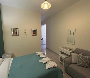 Petra Appartement | Roxani Studios-Apartments