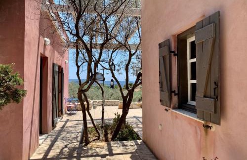 Kilada Maison | Roxanne's Olive Grove House