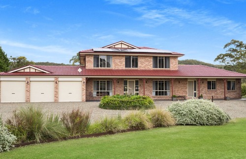 Far Meadow Maison | Roxy - A Secluded Luxury Estate Near Berry, where Serenity Meets Family Comfort
