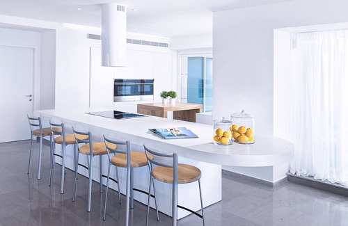 Kerem HaTeimanim Maison | ROYAL BEACH RESIDENCE - 2 BR 2 BATH APR