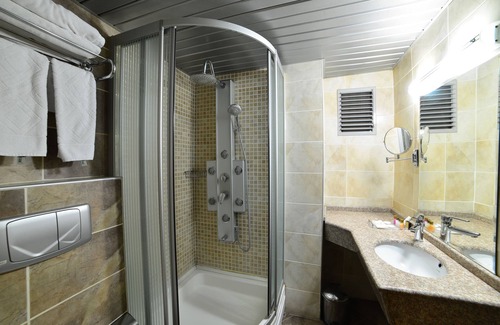 Ulus Hôtel | Royal Carine Hotel