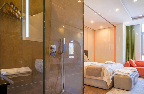 Mjull-Bathore Hôtel | Royal East Resort