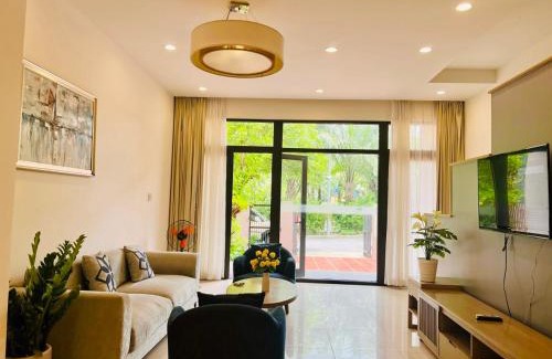 Ha Long Maison | Royal Lotus Hạ Long Resort & Villas