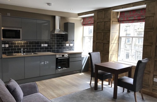 Old Town Appartement | Royal Mile Old Town 2 chambres 2 salles de bain par Castle