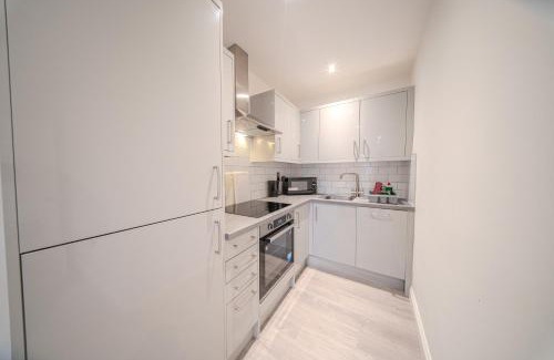 Brentwood Appartement | Royal Oak 9 - FREE PARKING - Perfect for Contractors - Wi-Fi - Long Term Stays