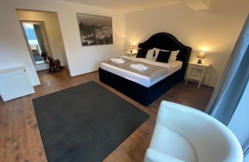 Kropeliner-Tor-Vorstadt Maison | ROYAL OCEAN Ferienhaus mit Sauna, Spielekonsole und Whirlpool