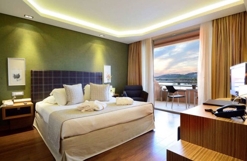 Potos Hôtel | Royal Paradise Beach Resort & Spa