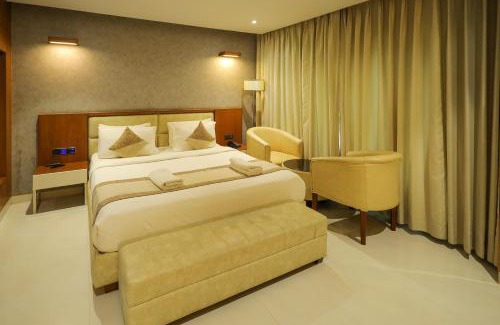 Hampankatta Hôtel | Royal Plaza Suites by RAK Rooms, Mangaluru