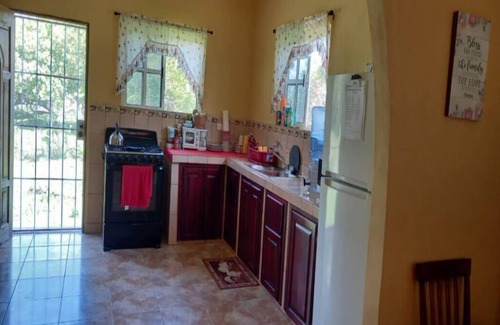 Crooked Tree Maison | Royal Properties Link