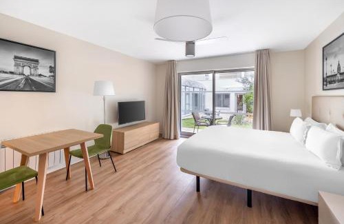 Diderot Hôtel | Royal Regency Paris Vincennes