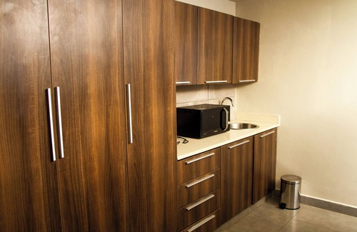Shanzu Station Balnéaire | Royal Shaza Suites