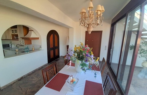 Kropia Appartement | Royal stylish view apart/ 10' from Athens airport