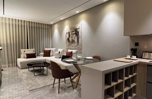 La Corniche Appartement | Royal Suite in lovely Anfa with WiFi, AC
