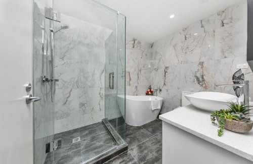 Auckland Central Business District Appartement | Royale Palace - Rooftop Pool &Spa
