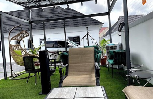 Okpanam Appartement | Royality Hill Apartment and Suites