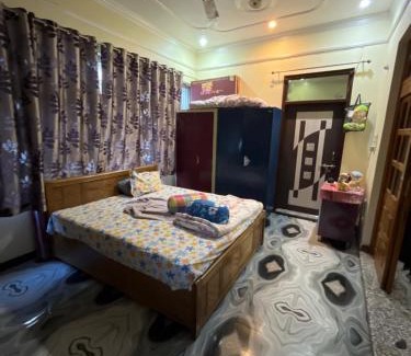 Begusarai Appartement | ROYALS By TETRI SADAN ALUXE STAY
