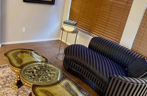 Sunset Farms Maison | Royalty in Black & White w/ Pool, 11 BED & Games & Events Allowed