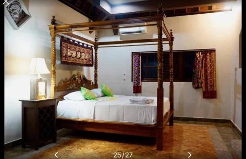 Batuan Maison | Royen Balinese Family Guest House- Traditional Batuan Homestay