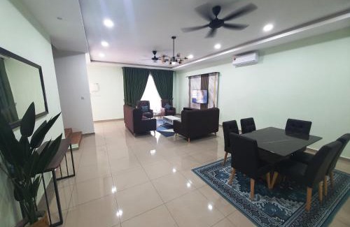 Kluang Maison | RR Homestay