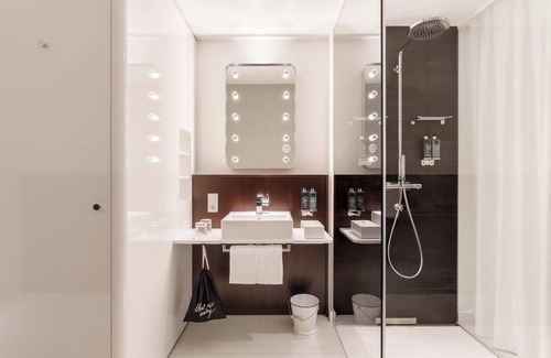 Rathaus Hôtel | Ruby Hanna Hotel Stuttgart