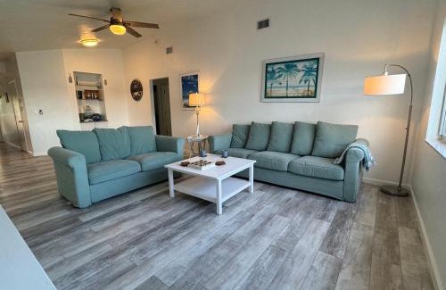 Eight Lakes Maison | Ruby's Lake Retreat - Heated Pool, Tiki Hut & Lake Views
