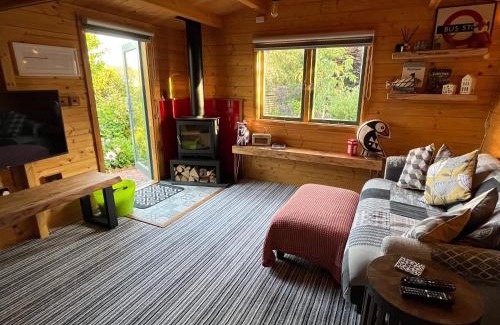 Ventnor Appartement | Rubys Retreat Stylish Log Cabin-Hidden Garden