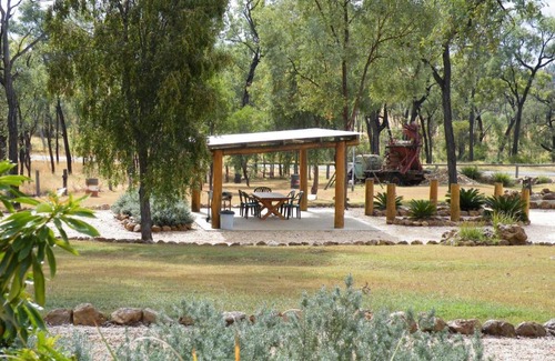 Rubyvale Hôtel | Rubyvale Motel & Holiday Units - An Adults Only Getaway