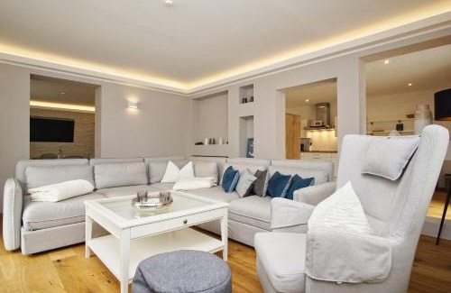Bergen auf Ruegen Appartement | Ruhig und idyllische Lage, strandnah, gratis Nutzung vom AHOI Erlebnisbad und Sauna in Sellin - Gutshaus Silvitz FeWo 01