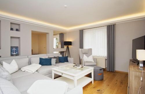 Bergen auf Ruegen Appartement | Ruhig und idyllische Lage, strandnah, gratis Nutzung vom AHOI Erlebnisbad und Sauna in Sellin - Gutshaus Silvitz FeWo 01
