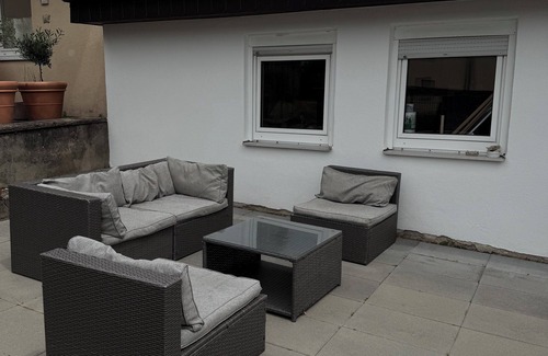 Reihen Appartement | Ruhige 60 m²-Ferienwohnung mit Self-Check-in und Terrasse