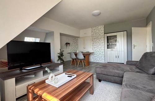 Bad Meinberg Appartement | Ruhige Ferienwohnung mit Waldblick