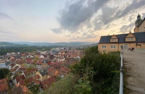 Rudolstadt Appartement | Ruhige Ferienwohnung Lutherstraße