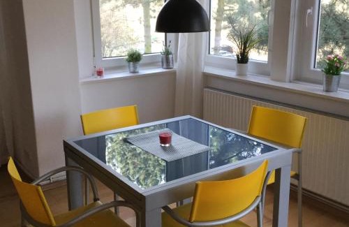 Buchholz-Kleefeld Appartement | Ruhige Messewohnung am Park, 10 Minuten zur Messe Hannover bzw Agritechnica