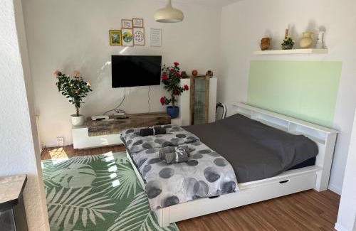 Rieth Appartement | Ruhige sonnige 1,5 Zimmer Wohnung