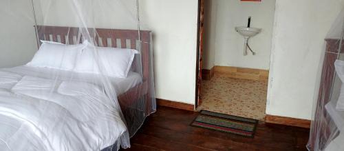 Luhizha Maison | Ruhija Gorilla Guest House