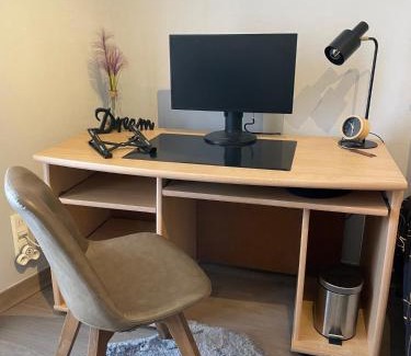 Wevelgem Maison | Ruime woning met privé-kamer en modern comfort