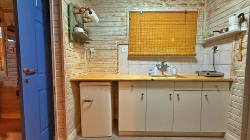 Manot Cabine | Ruimyz cabbin