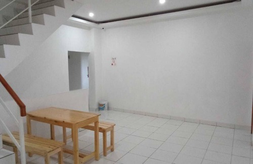Tangerang Maison | Rukita Soekarno-Hatta Kost