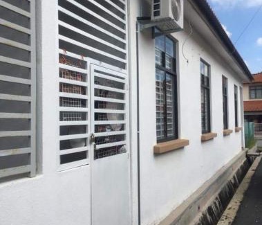 Masjid Tanah Maison | Rumah Armand Masjid Tanah Ria 3 , 4BR Fully Aircond Masjid Tanah Melaka