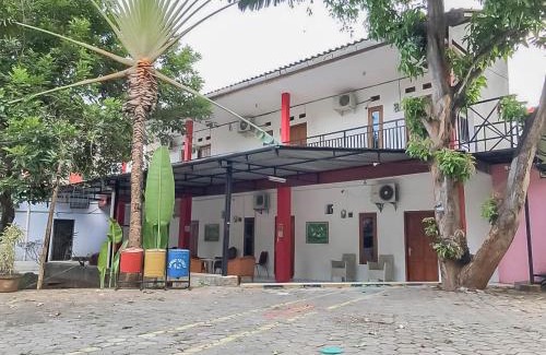 West Cirebon Hôtel | Rumah Panggung Guest House Syariah Mitra RedDoorz