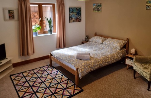 Pill Cottage | Rural 2-Bed Retreat 5 mins from Clifton and M5