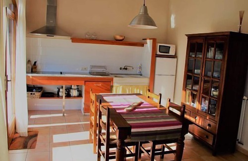 Torroella de Montgri Cottage | Appartement rural Mas D'en Bou pour 4 personnes