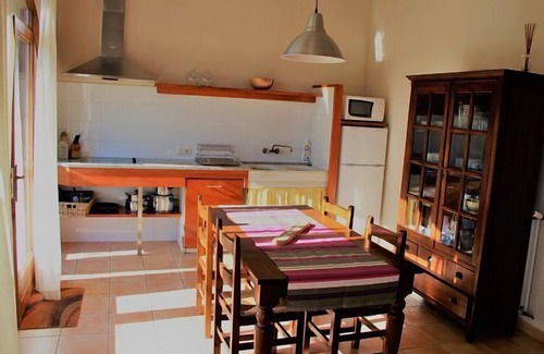 Torroella de Montgri Cottage | Appartement rural Mas D'en Bou pour 4 personnes