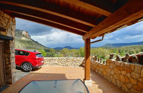 Una Appartement | Rural apartment with barbecue and mountain views
