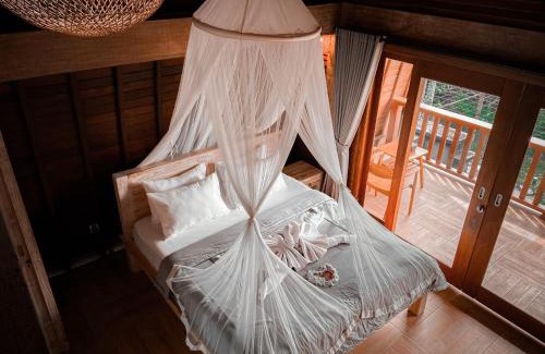 Taro Maison | Rural Atmosphere at Bali Coconut House in Delodsema Village