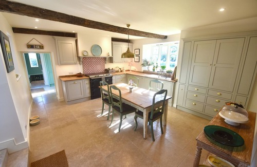 Wraxall Maison | Rural, countryside escape sleeping 10