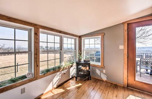 Mount Pleasant Mills Maison | Rural Dutch Country Retreat - Private Hot Tub