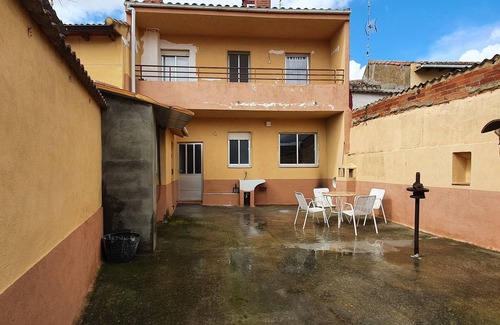Gordoncillo Chalet De Ski | RURAL ENVIRONMENT, land of fields and vineyards.GORDONCILLO