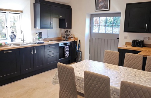 Fiddington Maison | Ewe-escape at Roobies Farm