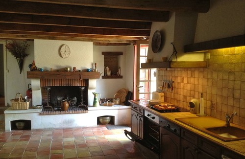 Queyssel Maison | Paix et tranquillité en famille rurale. 8 personnes, indépendant.